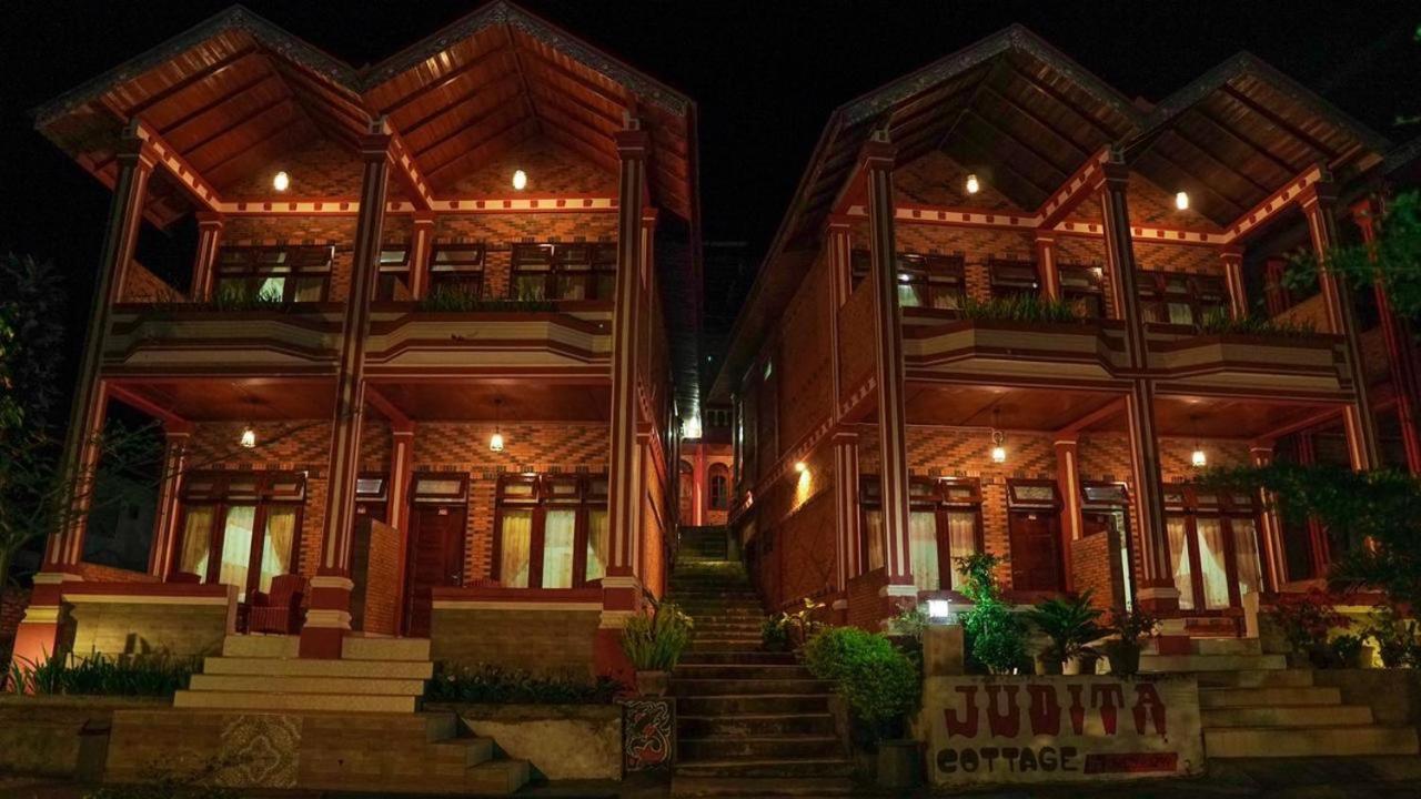 Judita Cottages Tuk Tuk Extérieur photo