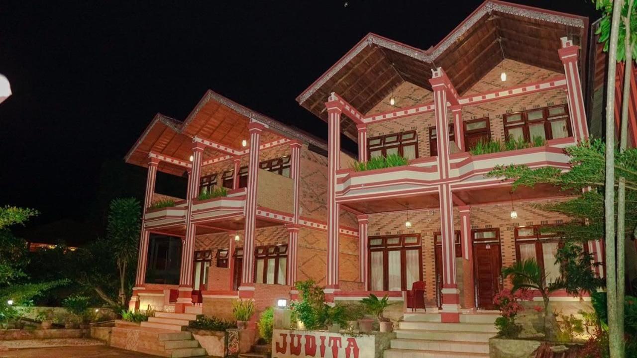 Judita Cottages Tuk Tuk Extérieur photo